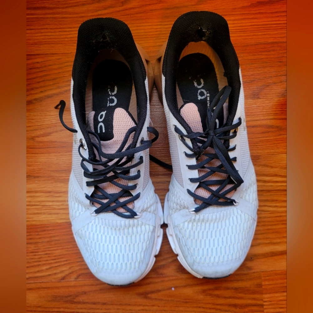 On cloud womens shoes